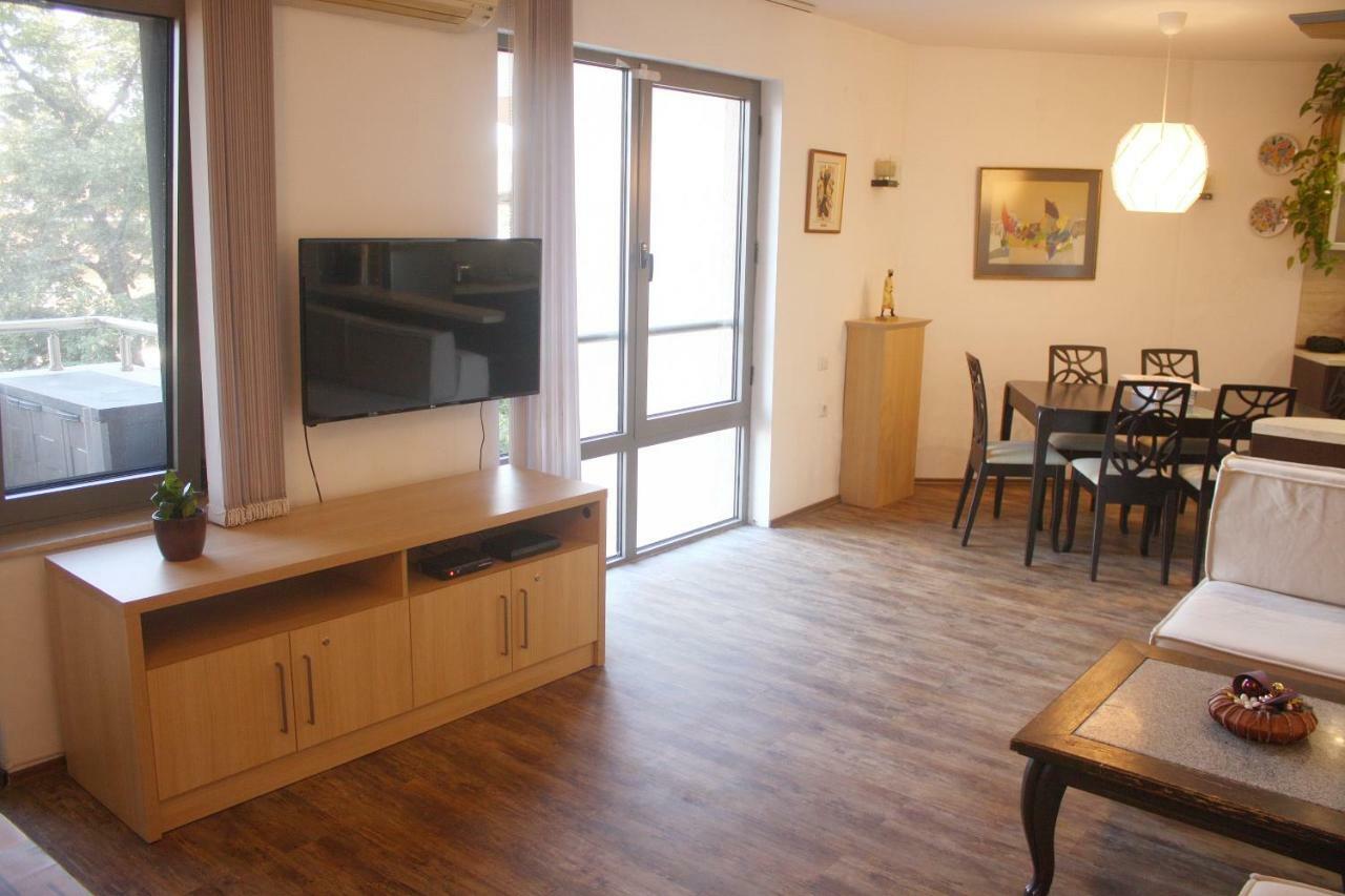 Central Square Apartment プロヴディフ エクステリア 写真