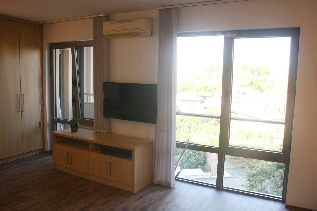 Central Square Apartment プロヴディフ エクステリア 写真